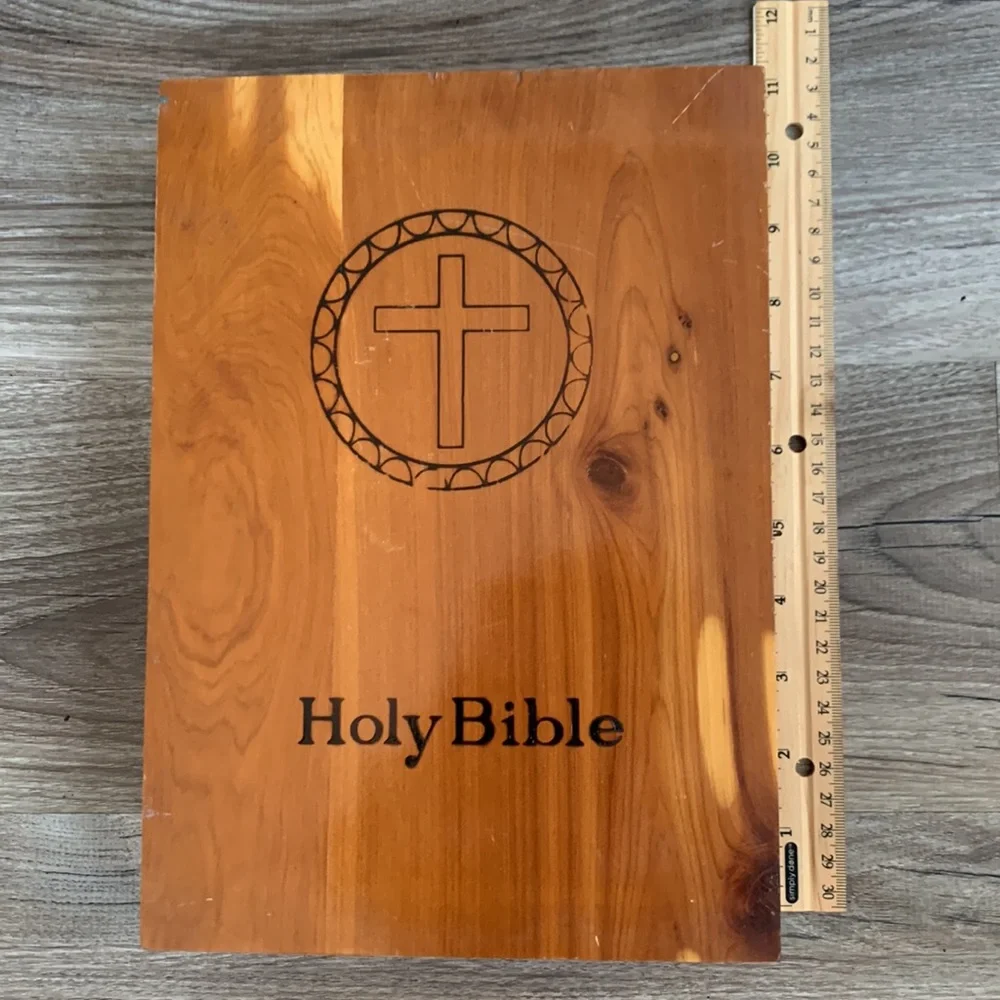 Vintage Handmade Carpenters Union Cedar Wood Holy Bible Wooden Case Memorial Box